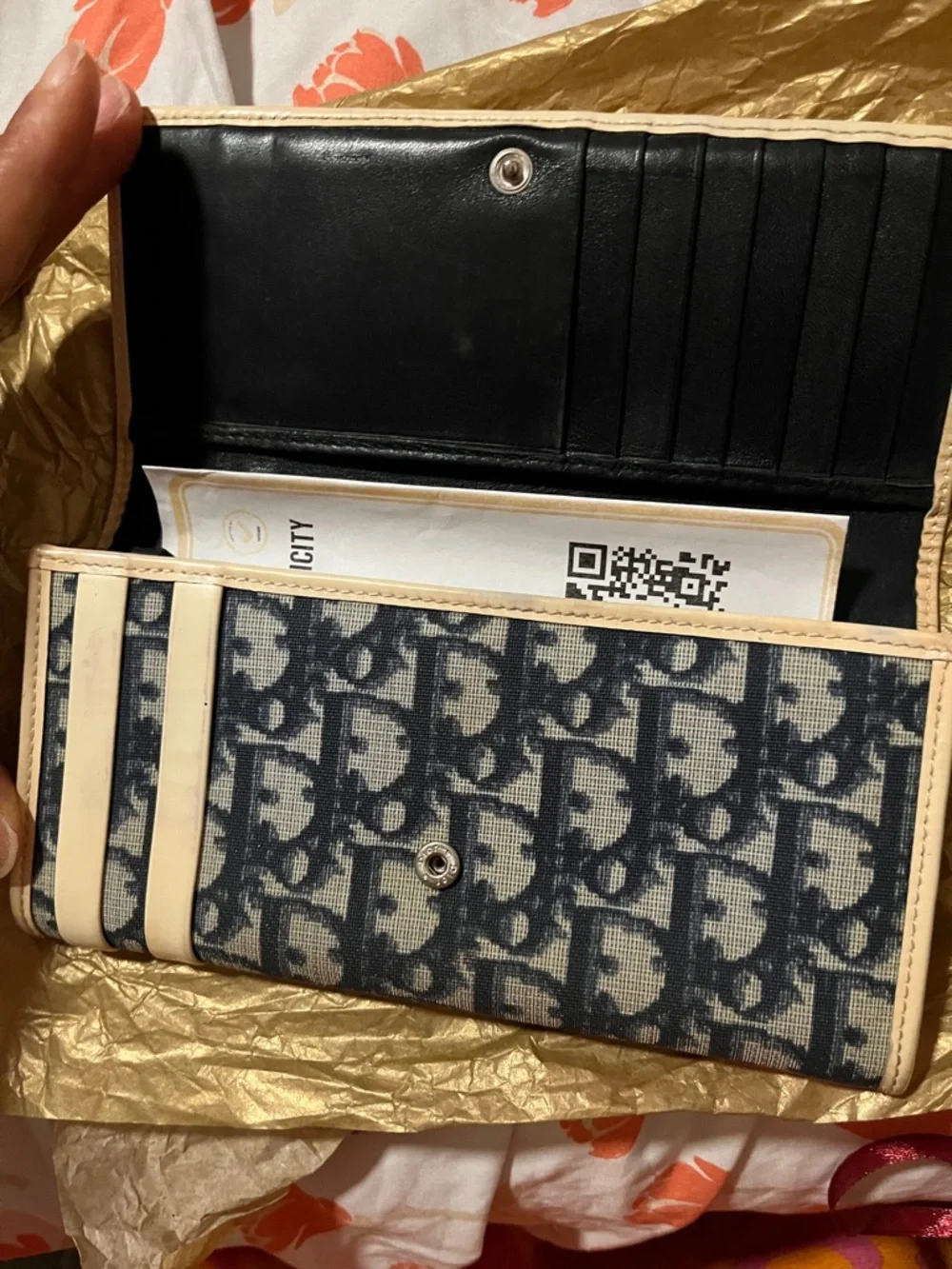 Vintage Dior Navy Monogram Canvas Wallet with Cream Trim and '1' Appliqué - Picture 4 of 5